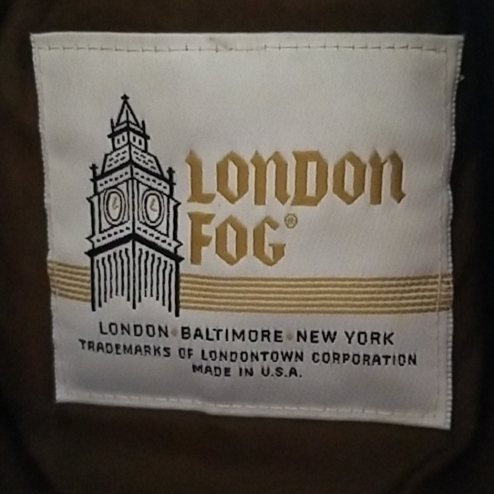 SOLD!!!VTG London Fog Trench Coat - Picture 9 of 10